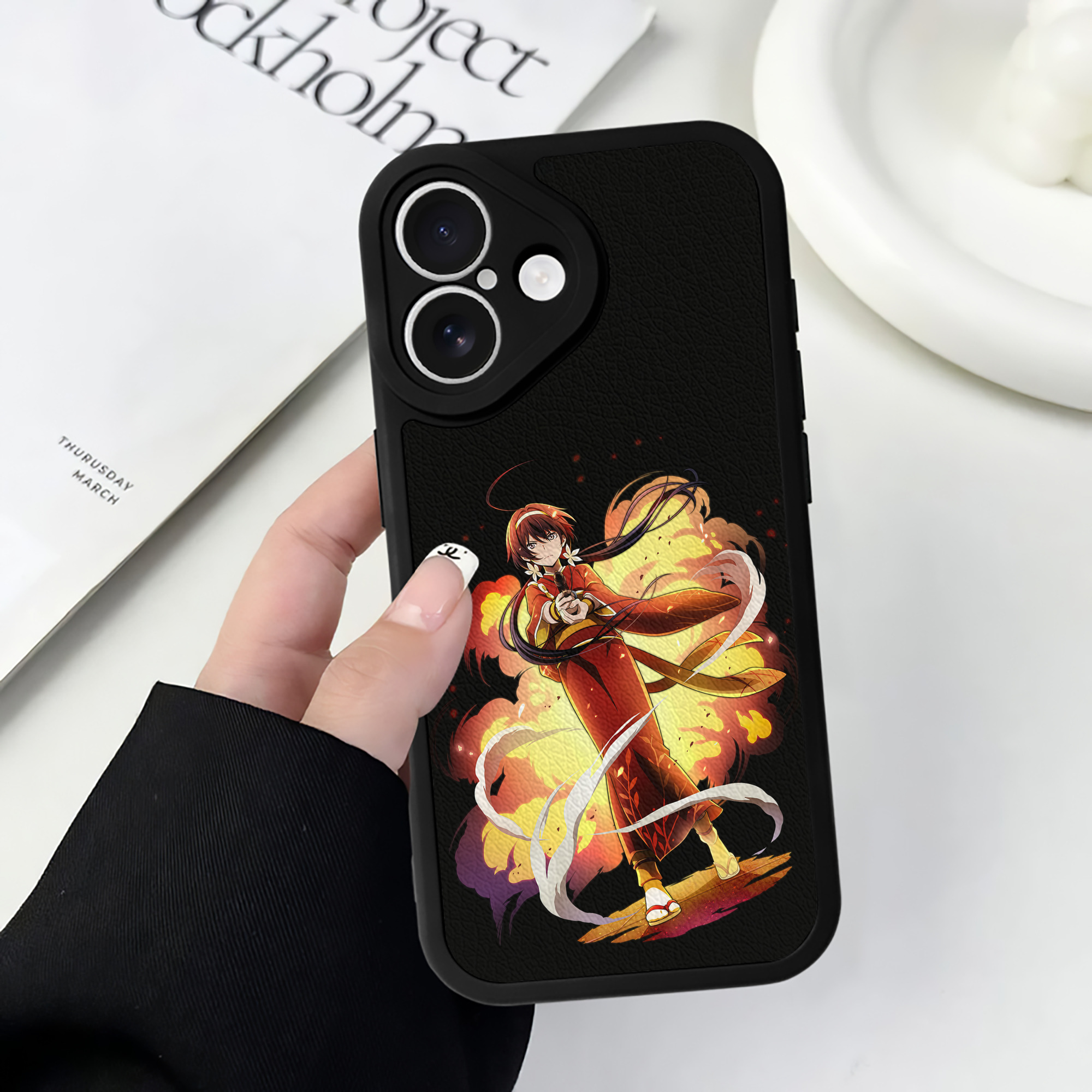 （画像用） 文豪ストレイドッグス Bungo Stray Dogs 【iPhone 16シリーズ対応】シリコンスマホケース（レザー調） 材質：シリコン
